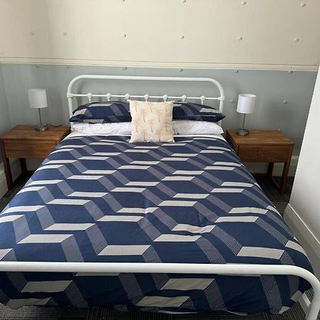 4 Large Bedroom Apartment In The City Hastings Buitenkant foto