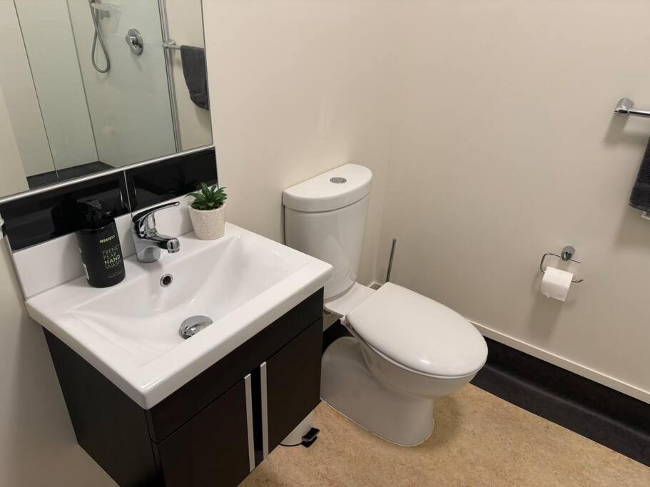 4 Large Bedroom Apartment In The City Hastings Buitenkant foto