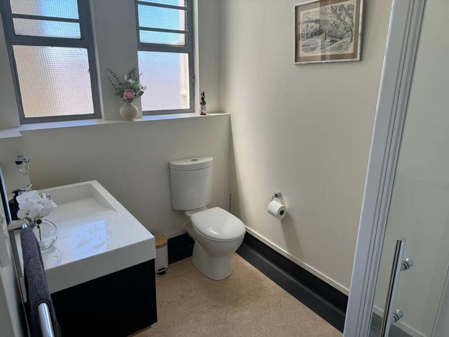 4 Large Bedroom Apartment In The City Hastings Buitenkant foto