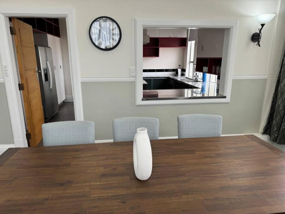 4 Large Bedroom Apartment In The City Hastings Buitenkant foto